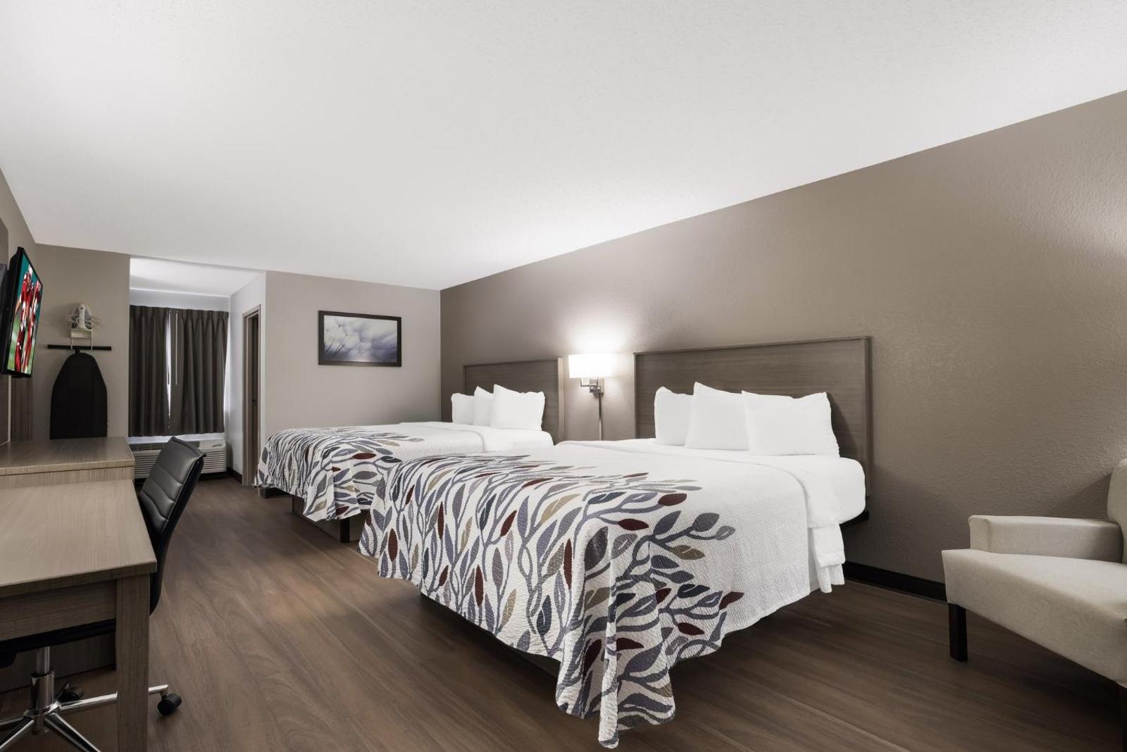 Days Inn by Wyndham Weedsport Main image 1
